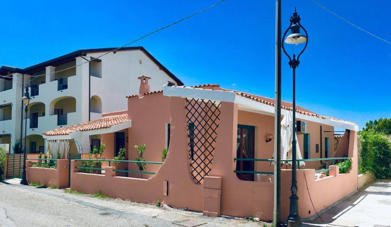 B&B De Janas La Caletta Exterior foto